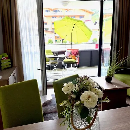 Bergtraum Apartmanhotel 4*