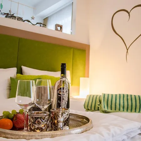 Bergtraum Aparthotel 2*