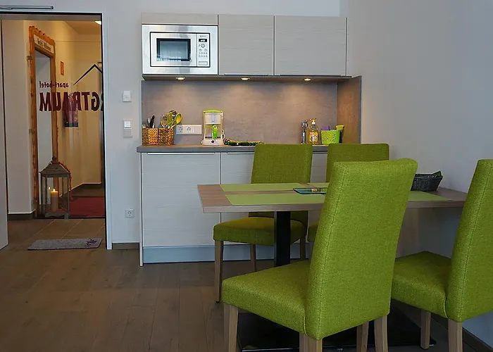 Bergtraum Lägenhetshotell 4*